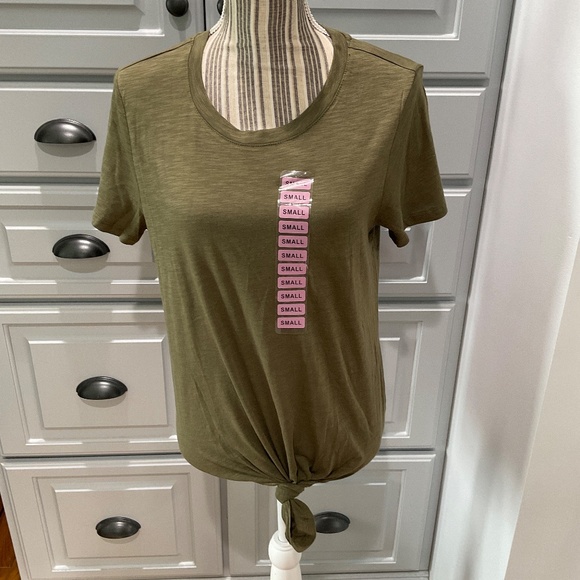 Bundle of 2 Social Standard Knot Front T-Shirts, NWT, Size S - Picture 7 of 12